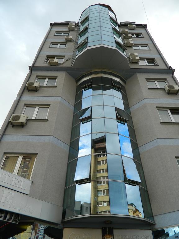 Garni Hotel Rile Men Nis Exterior foto